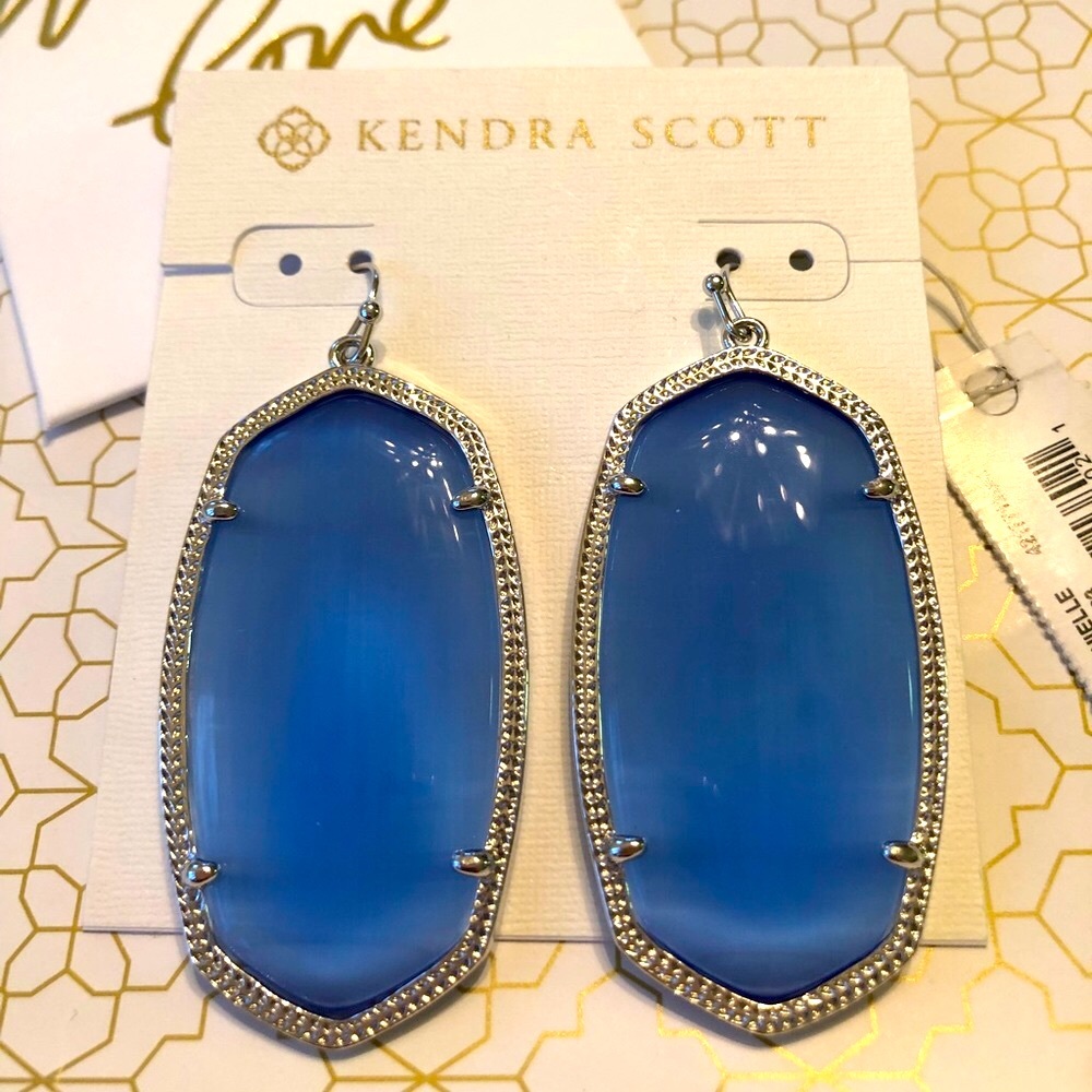 NWT Rare & Retired Kendra Scott Danielle Earrings Periwinkle Cats Eye & Silver! - Picture 2 of 10